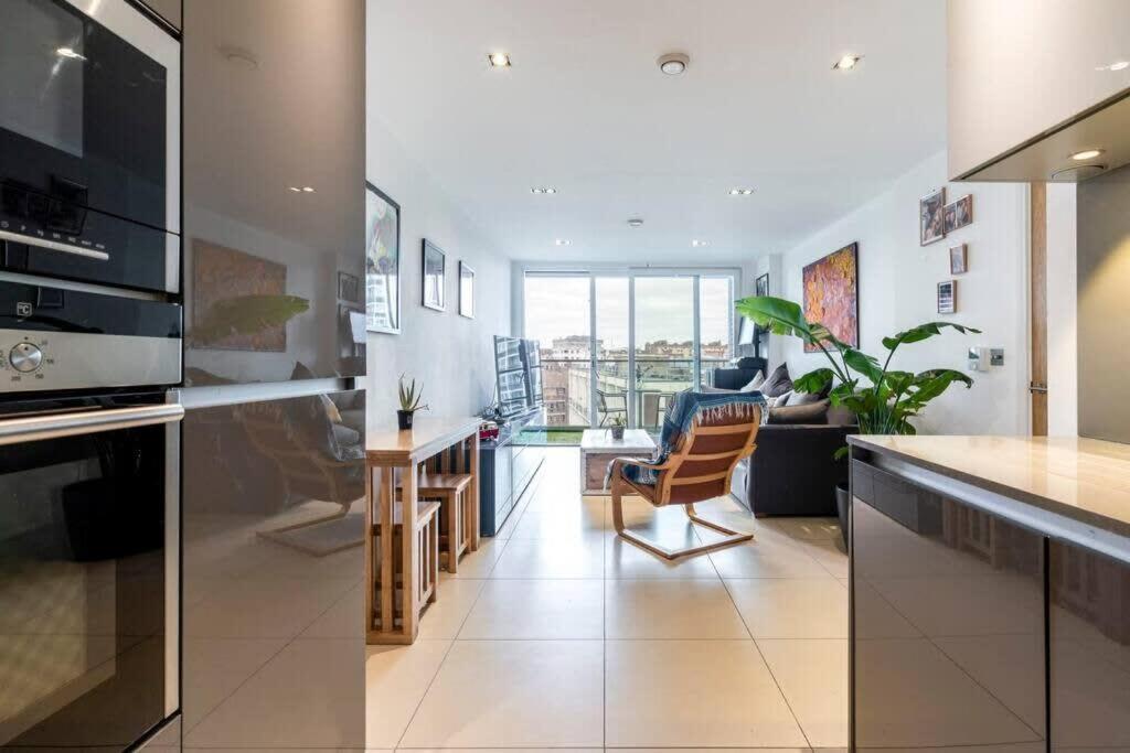 1 Bedroom Penthouse Flat In East Londres Exterior foto