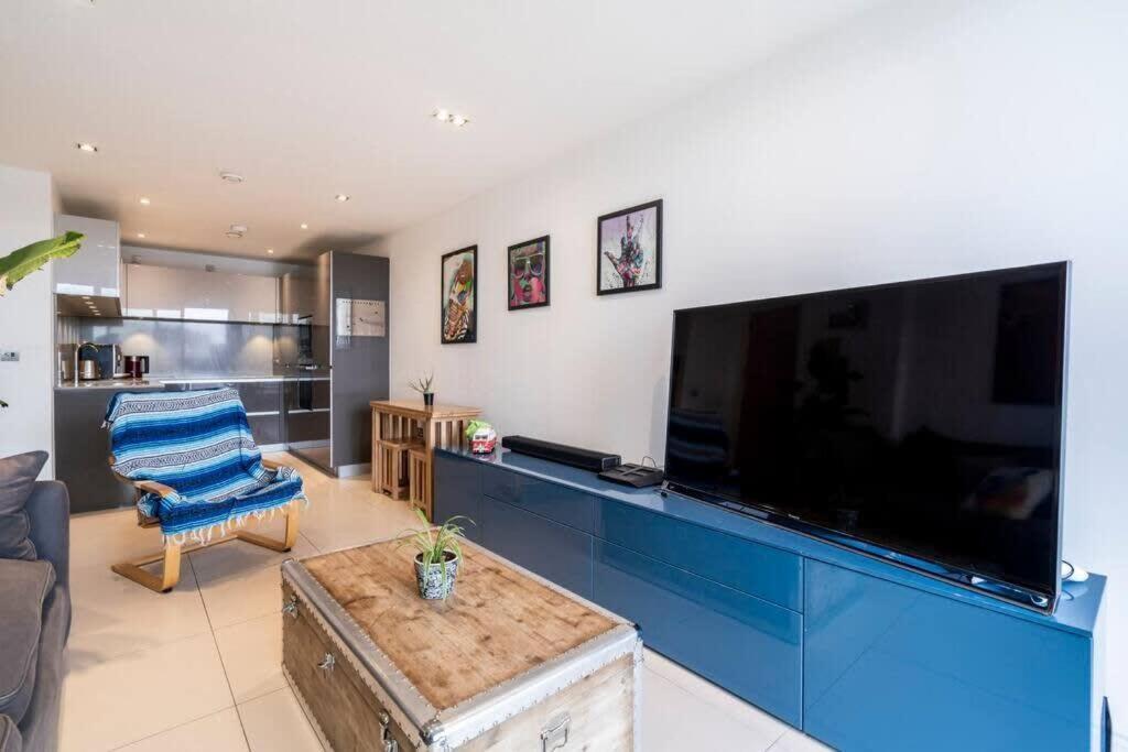1 Bedroom Penthouse Flat In East Londres Exterior foto